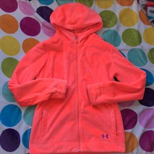 selling under armor jacket!